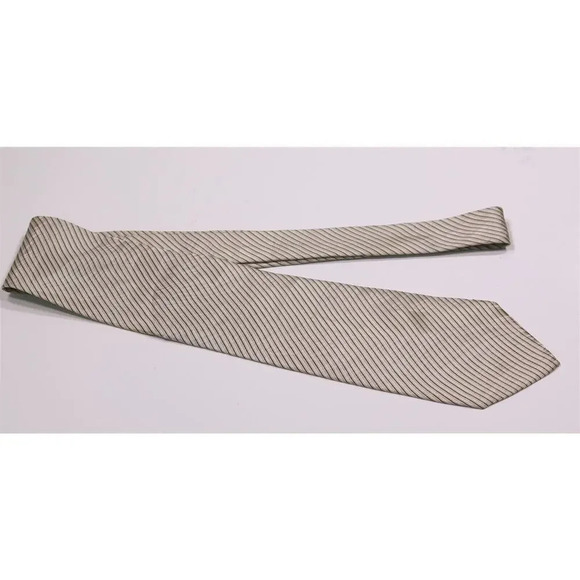 Brioni by Santostefano Gray/Black/White Striped Floral Silk Handmade Necktie Tie - Picture 2 of 6